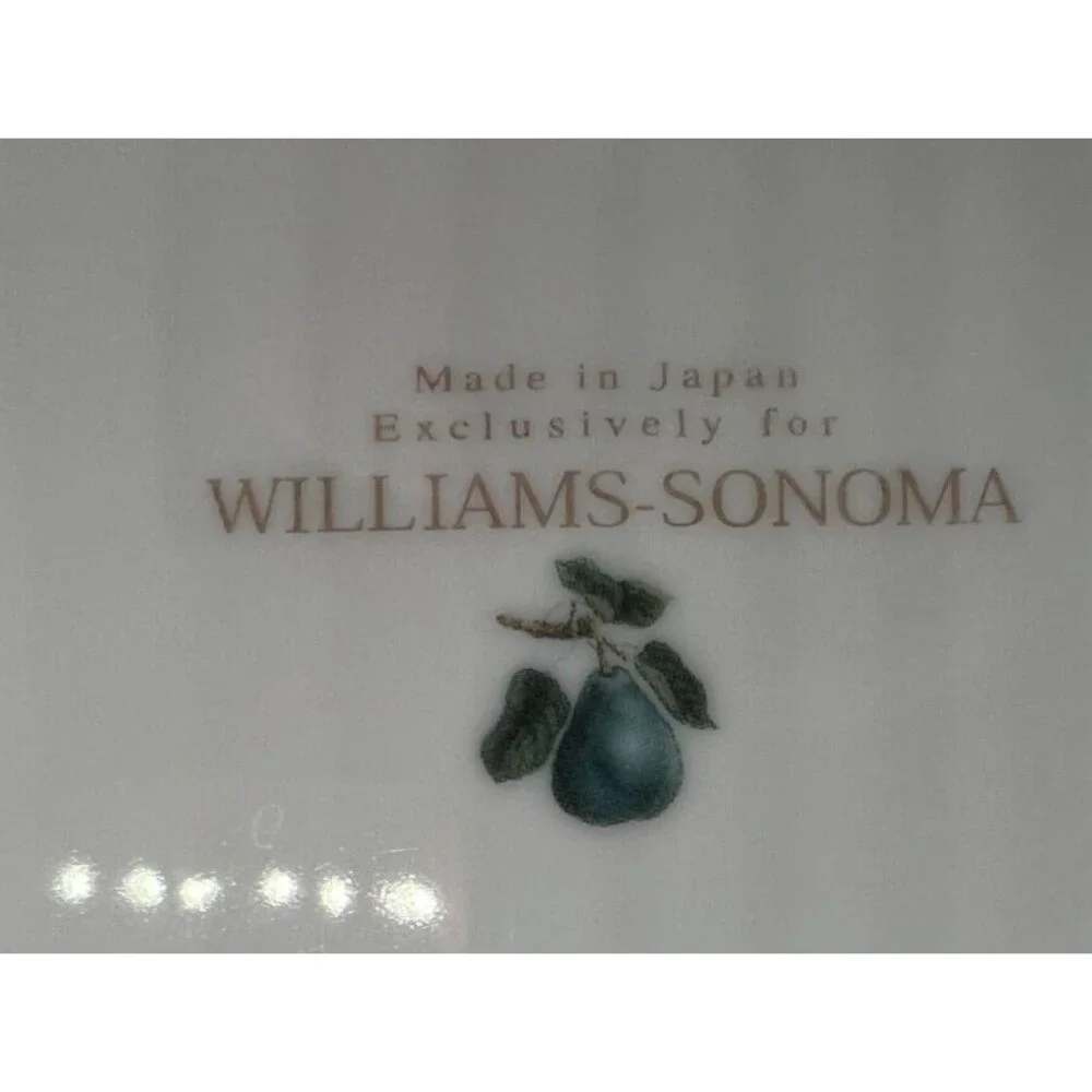 WILLIAMS SONOMA plates Pear Salad Accent Green Gold Rim 8 1/4